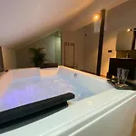 La Casemat' Du Château - Privative Avec Baignoire Balneo Appartement *